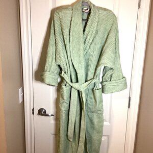 Vintage Diamond Tea Green Women's Bath Robe Size M-L Shoulder Pads Bathrobe